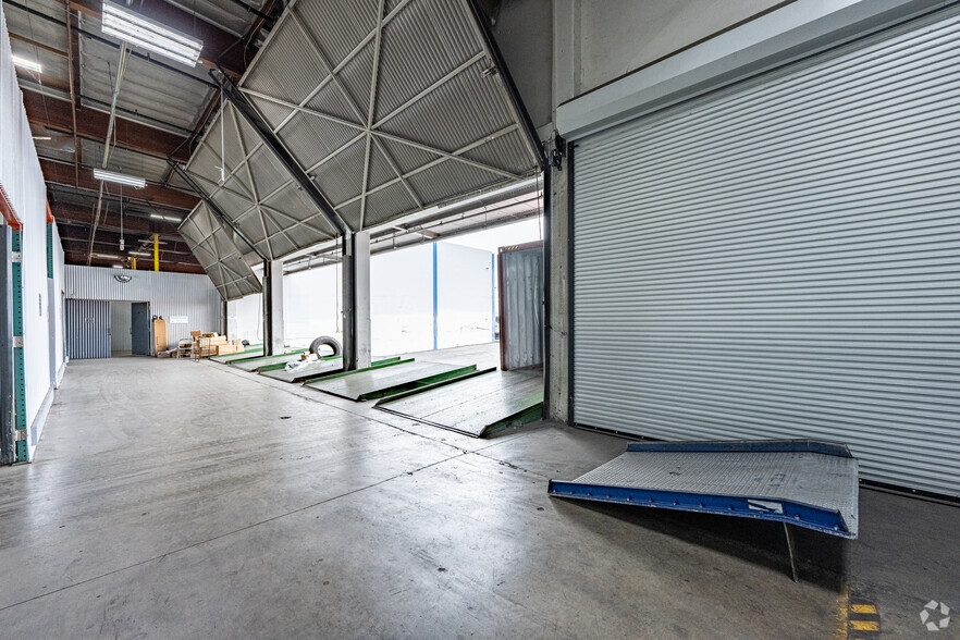 More Photos Of 5625 E Firestone Blvd, South Gate Warehouse For Lease