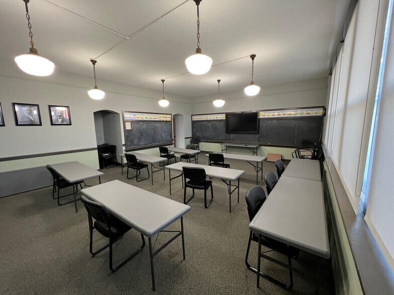 More Photos Of 1195 SW Buchanan St, Topeka Office For Lease