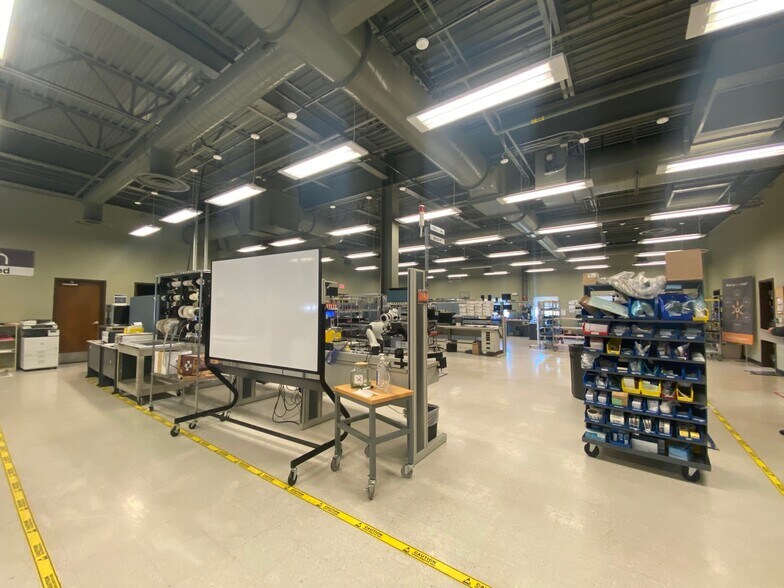 More Photos Of 2171 Sandy Dr, State College Flex For Lease