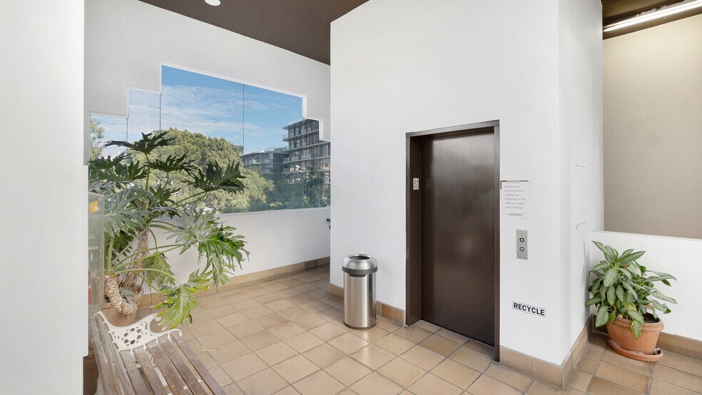 More Photos Of 1460 7th St, Santa Monica Medical For Lease