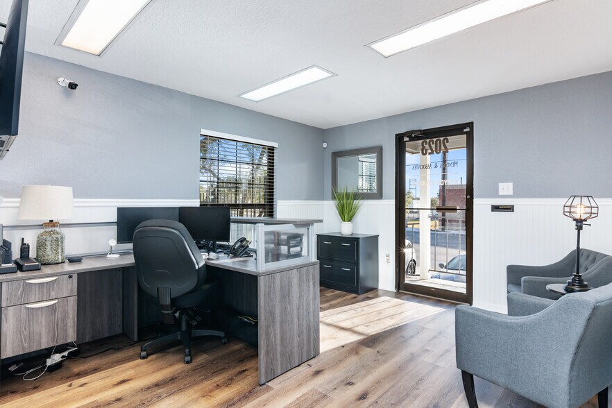 More Photos Of 2023 Lockhill Selma Rd, San Antonio Office Residential For Sale