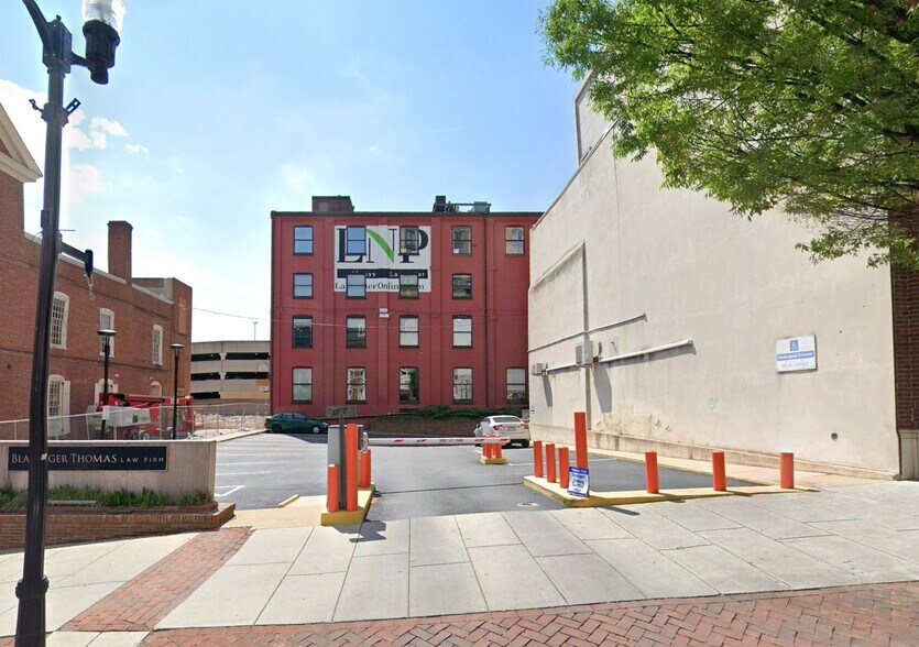 More Photos Of 28 Penn Sq, Lancaster Office For Lease