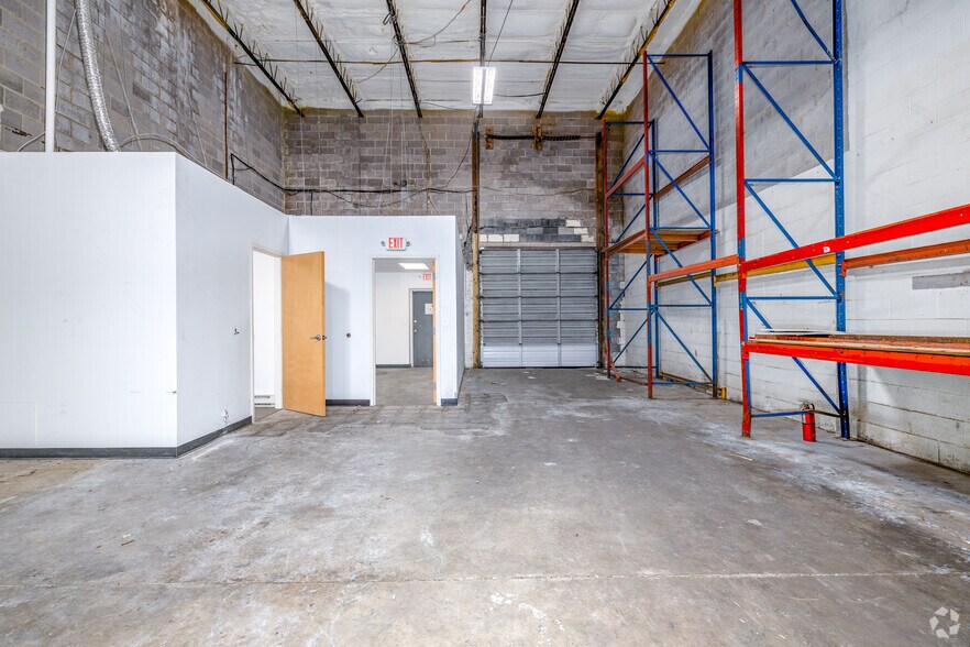 More Photos Of 4139-4153 Amos Ave, Baltimore Light Manufacturing For Lease