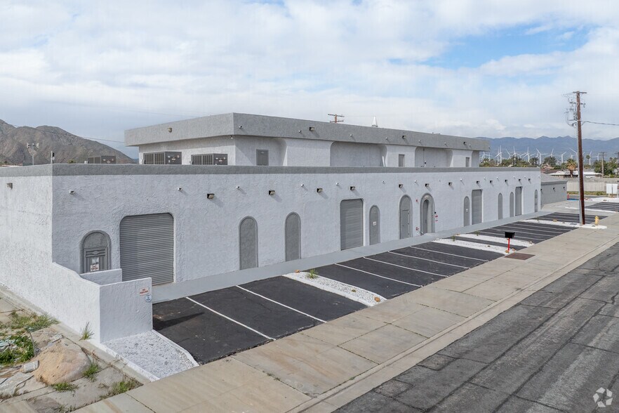 More Photos Of 3535 N Anza Rd, Palm Springs Warehouse For Lease
