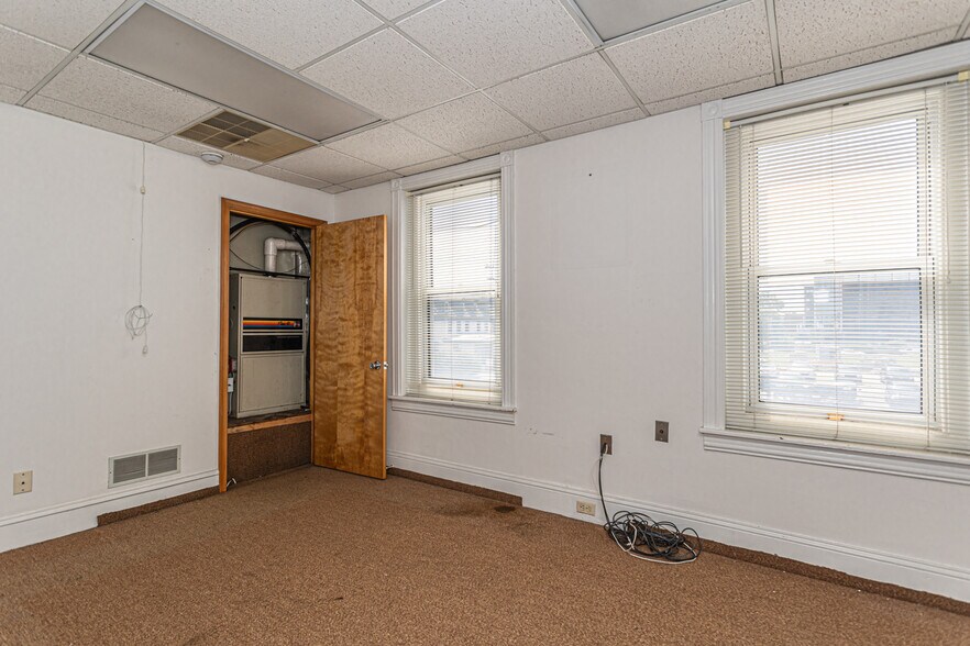 More Photos Of 100-102 W Fornance St, Norristown Medical For Sale