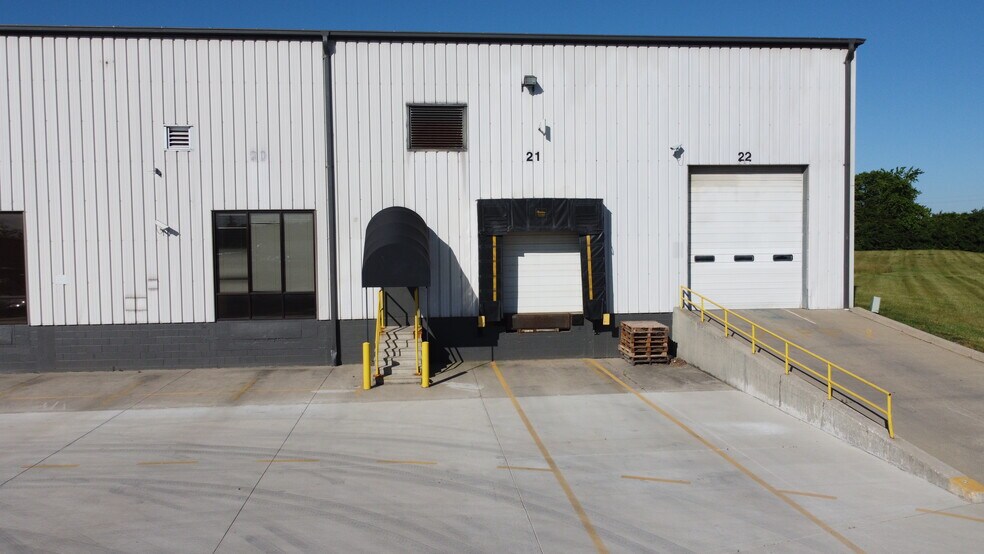 More Photos Of 4231-4233 Leap Rd, Hilliard Warehouse For Lease