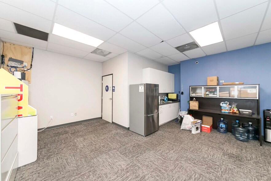 More Photos Of 5030 E 4th St, Ontario Storefront Retail Office For Sale