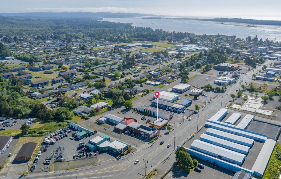 More Photos Of 1175 Newmark Ave, Coos Bay Restaurant For Sale