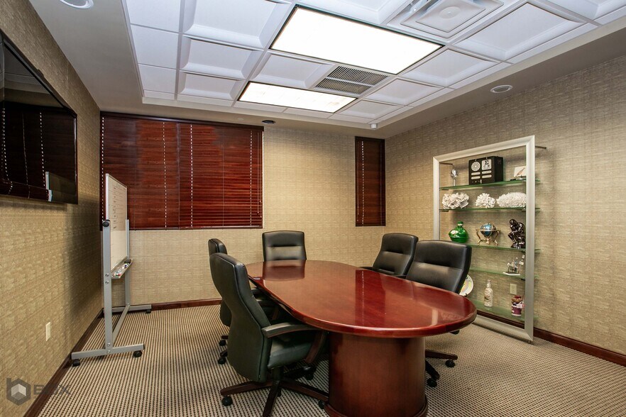 More Photos Of 7171 N University Dr, Tamarac Medical For Sale