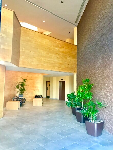 More Photos Of 1350 N Kolb Rd, Tucson Medical For Sale