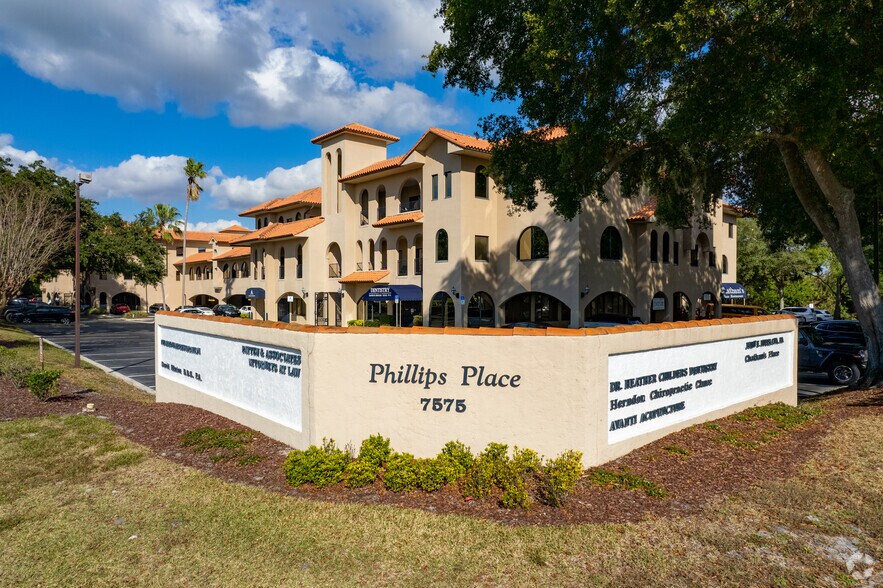 More Photos Of 7575 Dr Phillips Blvd, Orlando Office For Lease