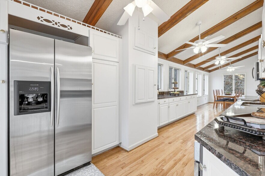 More Photos Of 1644 Broadstone Rd, Banner Elk General Retail For Sale