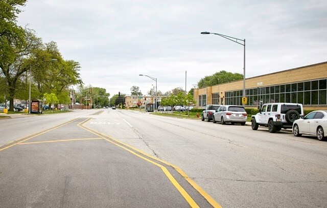 More Photos Of 2600 Washington Blvd, Bellwood Light Manufacturing For Lease