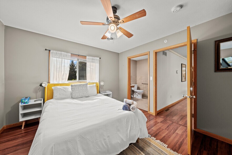 More Photos Of 327 S Miller Rd, Fairlawn Assisted Living For Sale