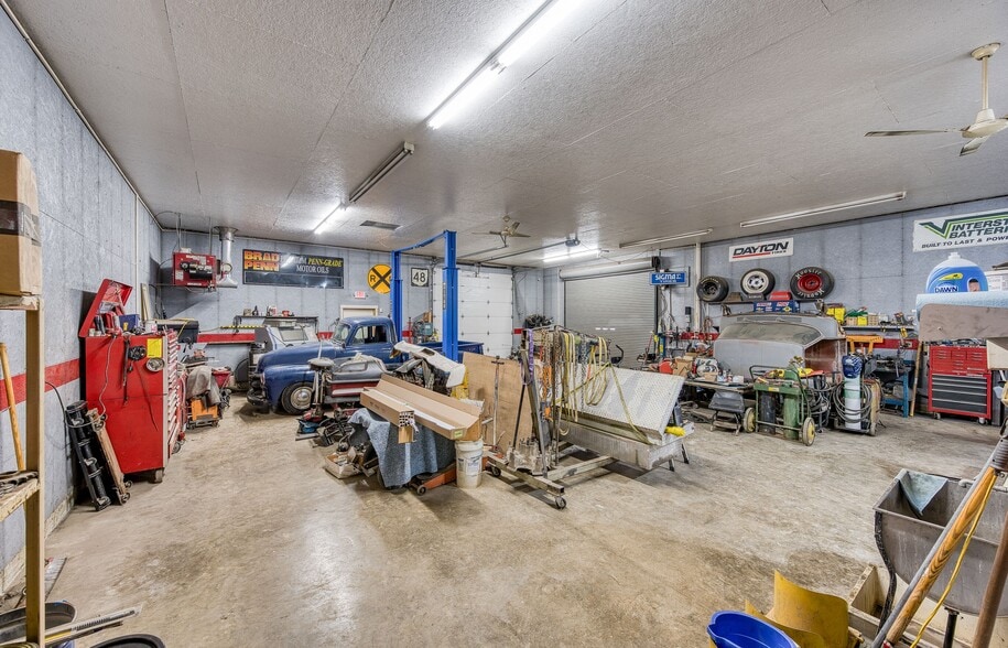 More Photos Of 6387 Ohio 48, Lebanon Specialty For Sale