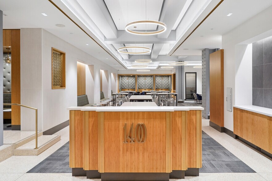 More Photos Of 501 Fashion Ave, New York Office For Lease