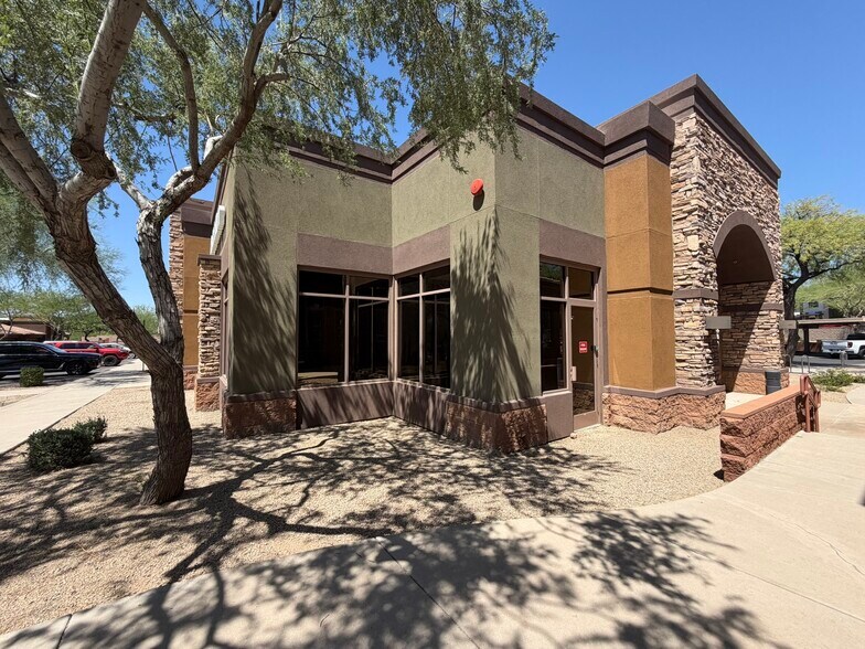 More Photos Of 7336 E Deer Valley Rd, Scottsdale Office For Sale