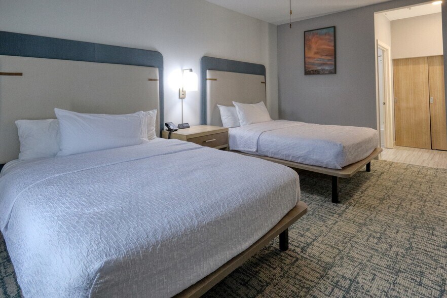 More Photos Of 14450 Park Row Dr, Houston Hotel For Sale