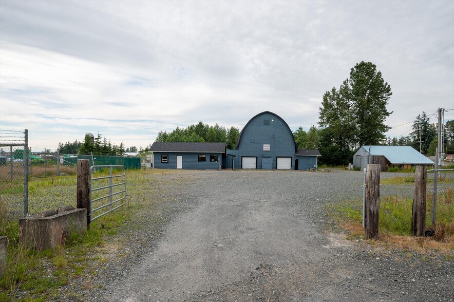 More Photos Of 120 W Smith Rd, Bellingham Service For Sale