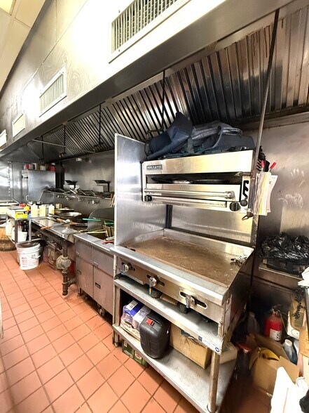 More Photos Of 1468 Haddon Ave, Camden Restaurant For Sale