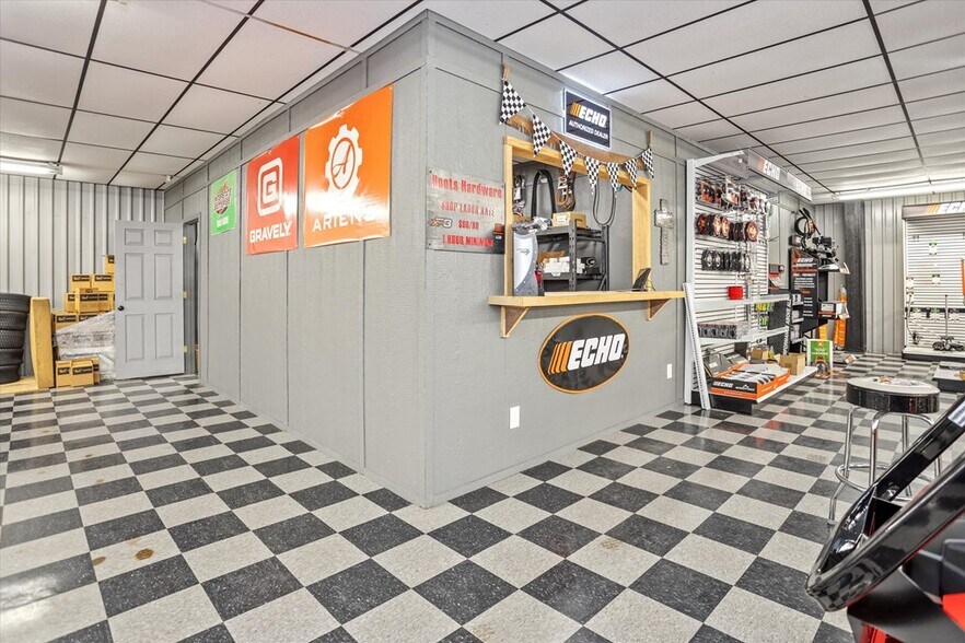 More Photos Of 101 S US Highway 69, Huntington Department Store For Sale