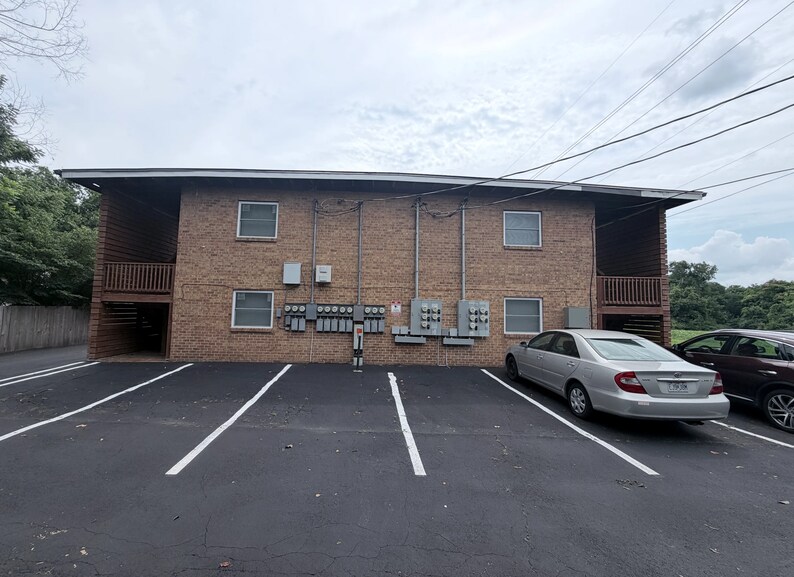 More Photos Of 9639-9640 Diamond Dr, Saint Louis Apartments For Sale
