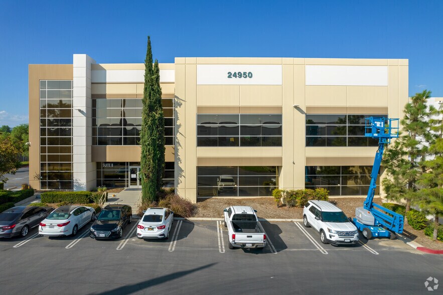 More Photos Of 24950 Grove View Rd, Moreno Valley Warehouse For Lease