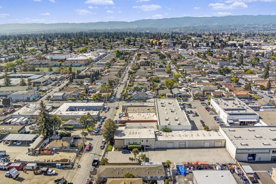 More Photos Of 757 Warrington Ave, Redwood City Multifamily For Sale