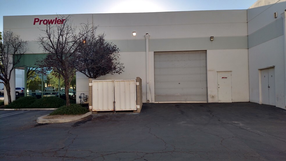 More Photos Of 570-571 Central Ave, Lake Elsinore Warehouse For Sale