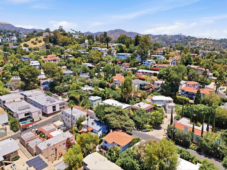 More Photos Of 2127 Vine St, Los Angeles Apartments For Sale