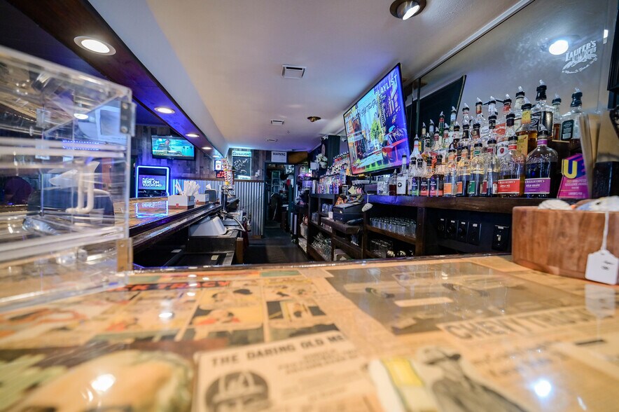 More Photos Of 157 Whitesboro St, Yorkville Storefront For Sale