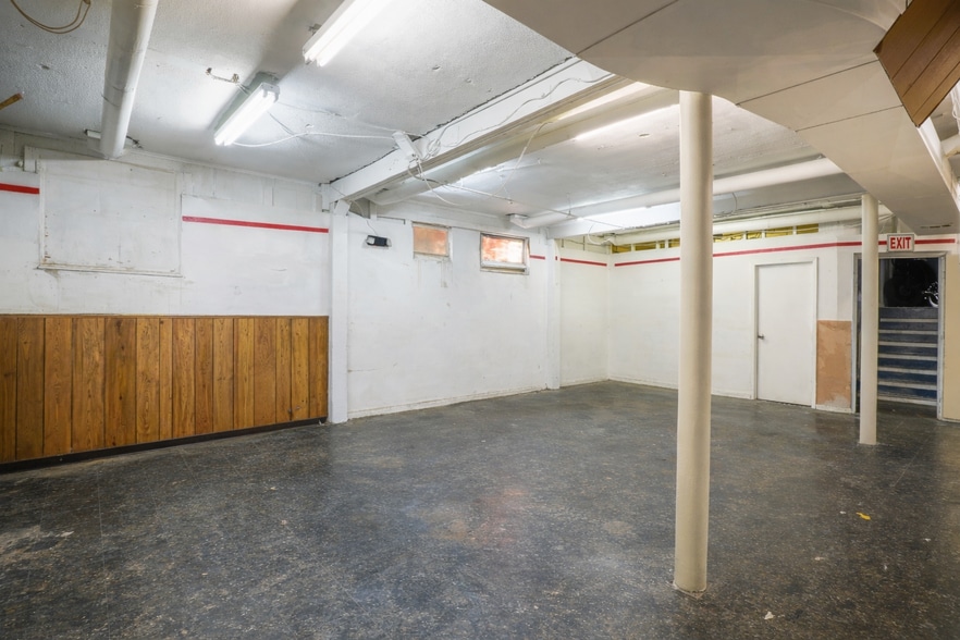 More Photos Of 705 Ulysses St, Golden Specialty For Sale