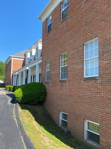 More Photos Of 6660 N High St, Columbus Medical For Sale