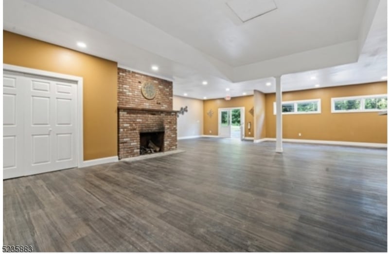 More Photos Of 1050 S State Route 23, Wantage Storefront Retail Residential For Sale