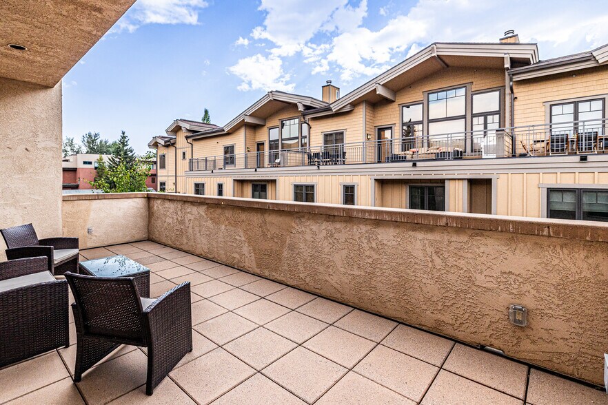More Photos Of 271 1st Ave, Ketchum Storefront For Sale