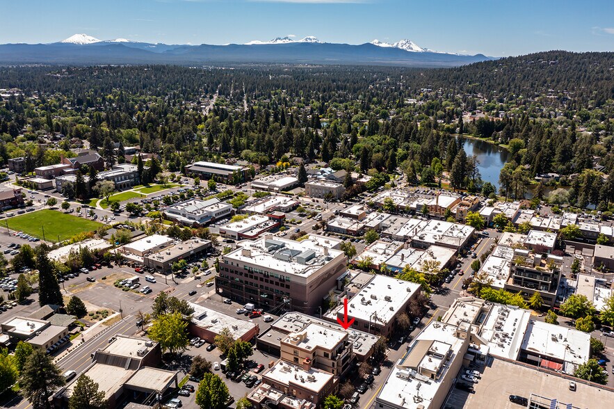 More Photos Of 5 NW Minnesota Ave, Bend Office For Lease