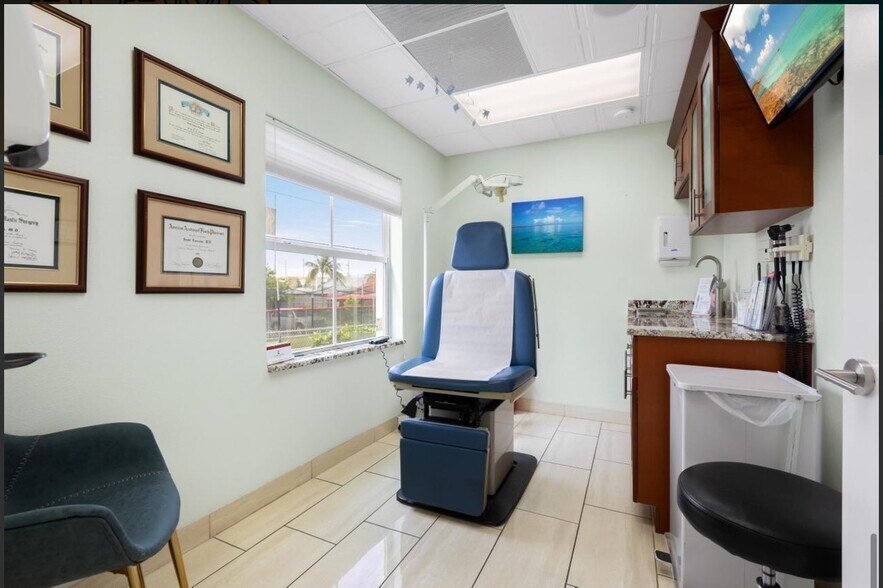More Photos Of 3140 Northside Dr, Key West Medical For Sale