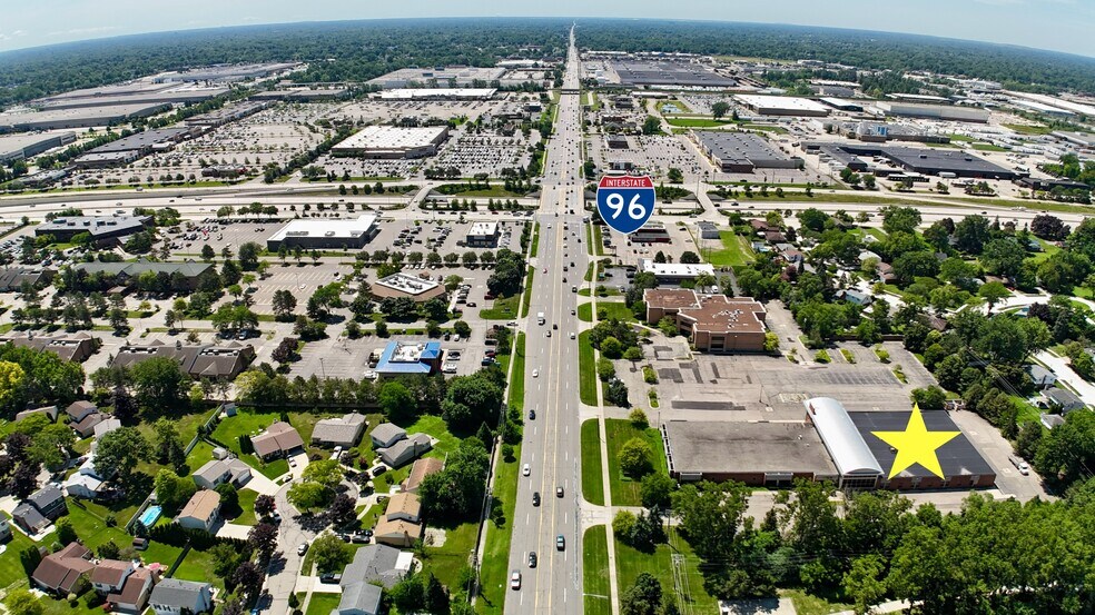 More Photos Of 14111 Middlebelt Rd, Livonia Office For Lease