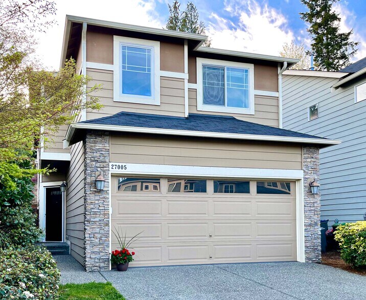 Primary Photo Of 27005 223rd Ln Se, Maple Valley Flex For Sale