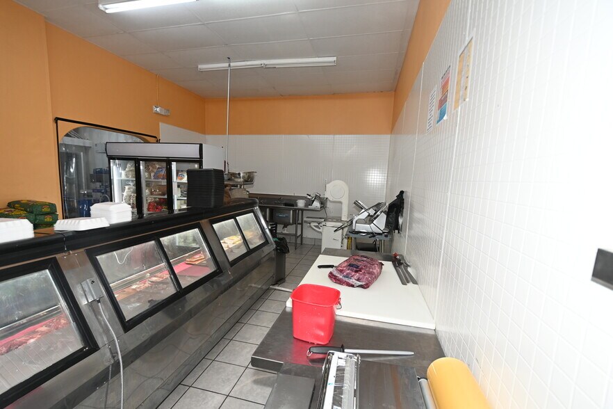 More Photos Of 749 S Central Ave, Umatilla Storefront For Sale