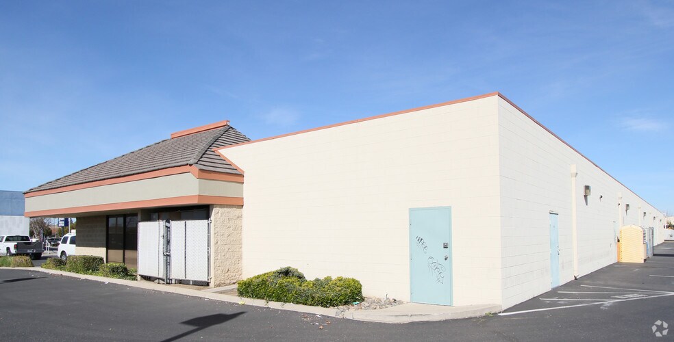 More Photos Of 1138-1162 S Main St, Manteca Freestanding For Sale