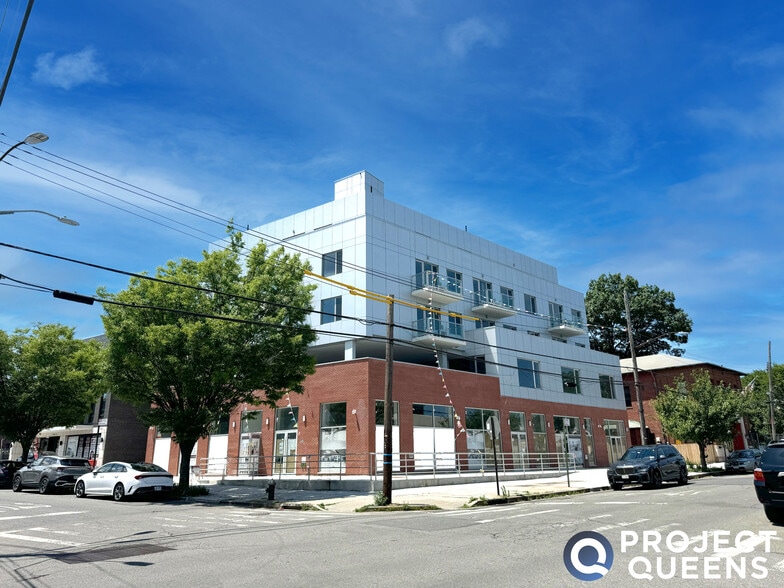 More Photos Of 150-23 Barclay Ave, Flushing Apartments For Lease