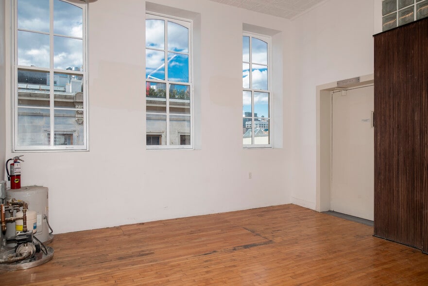 More Photos Of 447 Broadway, New York Loft Creative Space For Lease