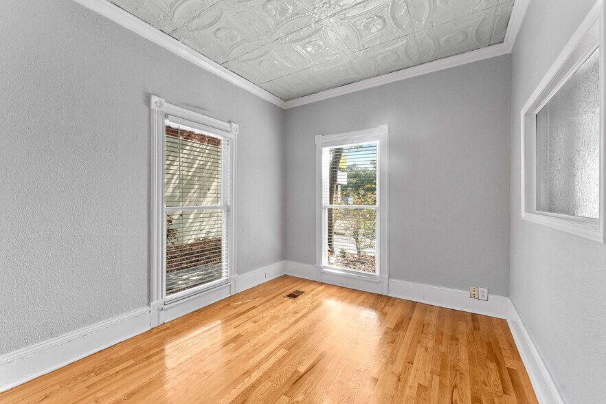 More Photos Of 4206 N Nebraska Ave, Tampa Loft Creative Space For Sale