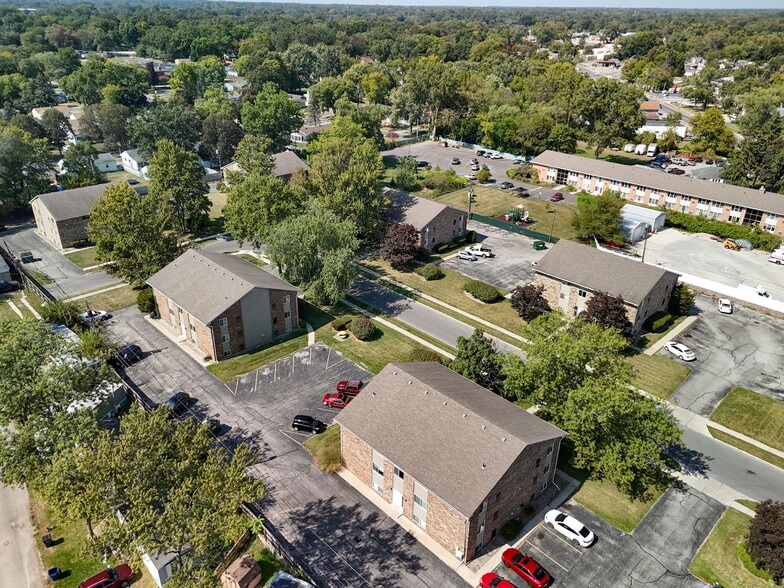 More Photos Of 2822-2846 Eldora Dr, Toledo Apartments For Sale