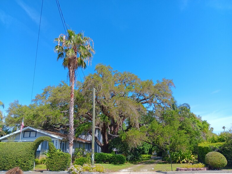 More Photos Of 606 Turner St, Clearwater Land For Sale