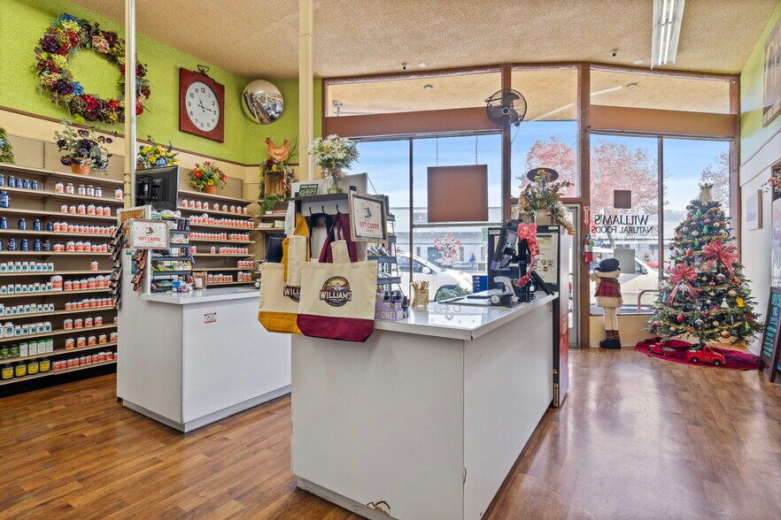 More Photos Of 12249 San Pablo Ave, Richmond Storefront For Sale