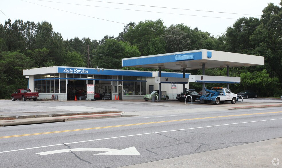 Primary Photo Of 2285 Barnett Shoals Rd, Athens Service Station For Sale