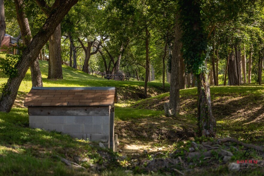 More Photos Of 50500 Interstate 10 W, Comfort Office For Sale