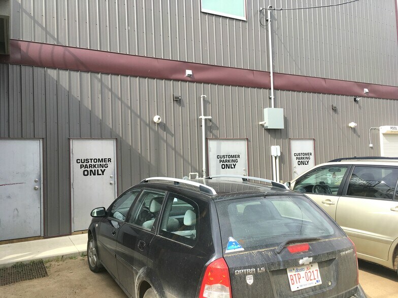 More Photos Of 10117 102, Lac La Biche Storefront Retail Residential For Sale